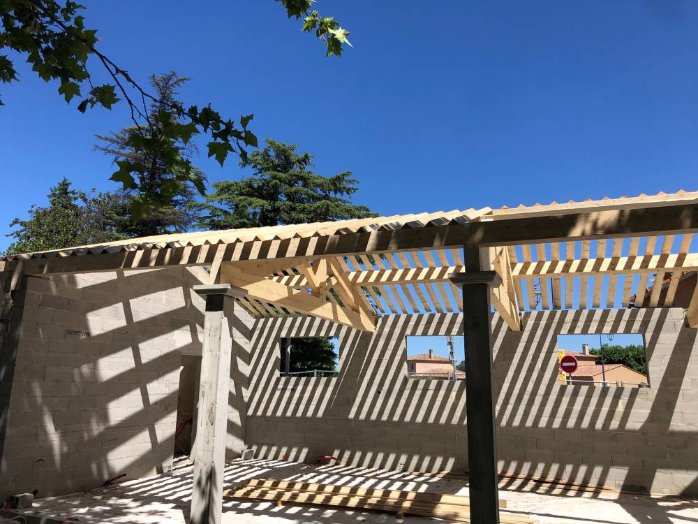 Maison en bois près de Gargas